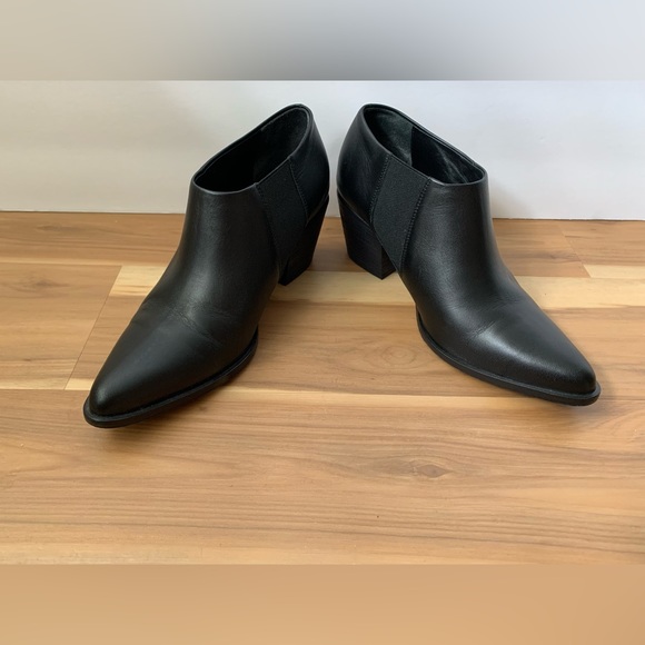 Vince Leather Ankle Boots - Picture 3 of 7